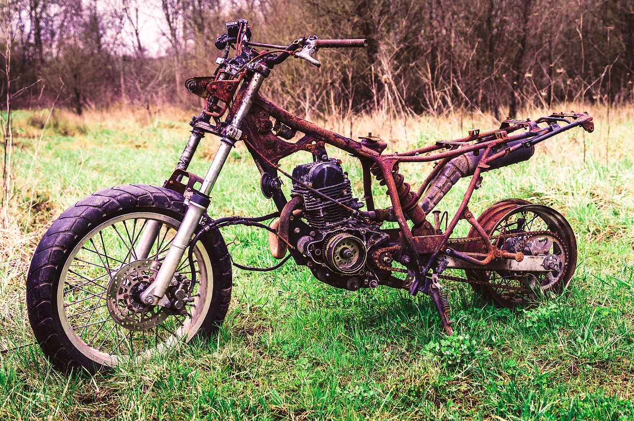 altes Motorrad, rostig